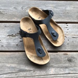 NWOT Black Birkenstock sandals